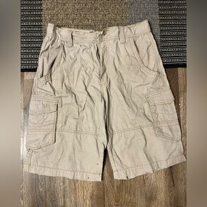 Vintage Beverly Hills Polo Club Tan and cream cargo shorts